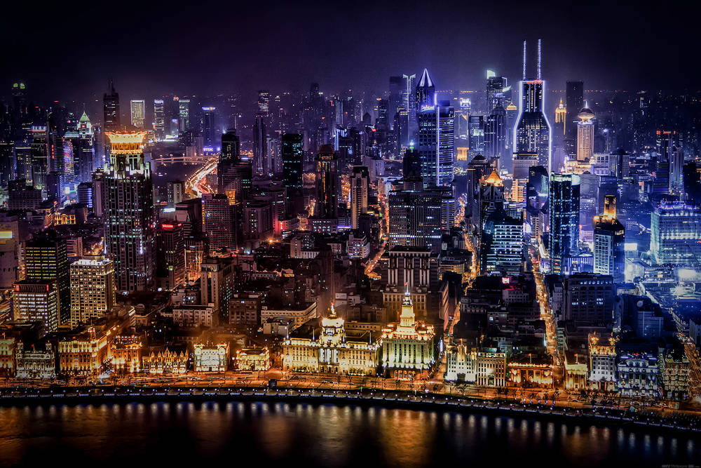 Noite em um colorido Shanghai.