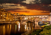 Die alte Brücke Ponte Vecchio in Florenz.