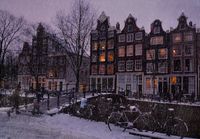 Noite do inverno em Amsterdã.